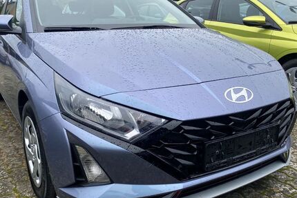 Hyundai i20 8.300 km 17.599 &euro; Vierlinden OT Diedersdorf 15306