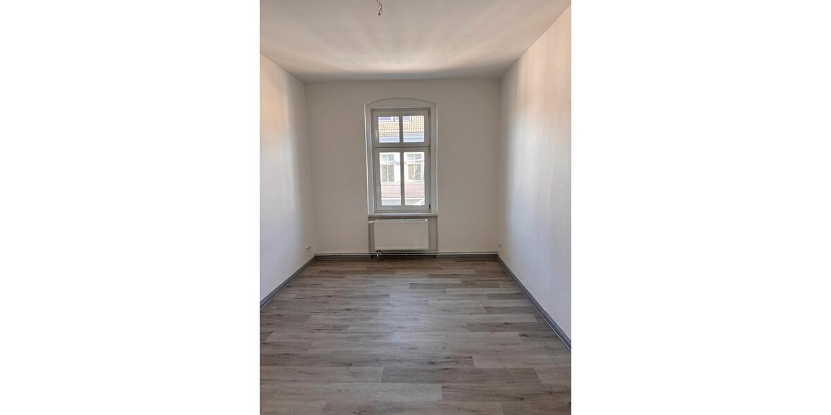 Etagenwohnung Frankfurt (Oder) Beresinchen - 4 Zimmer, 91 m&sup2;, 814&euro; | Angebot:25921083