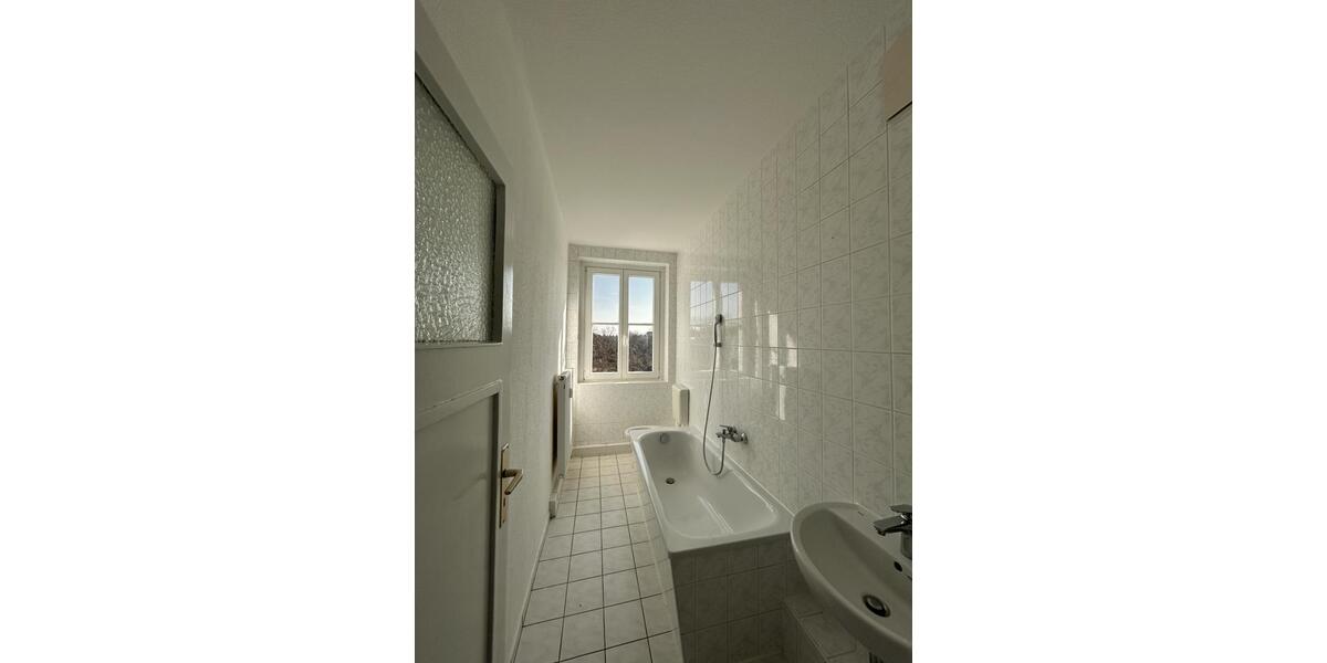 Etagenwohnung Eisenhüttenstadt - 3 Zimmer, 64 m&sup2;, 405&euro; | Angebot:24157711