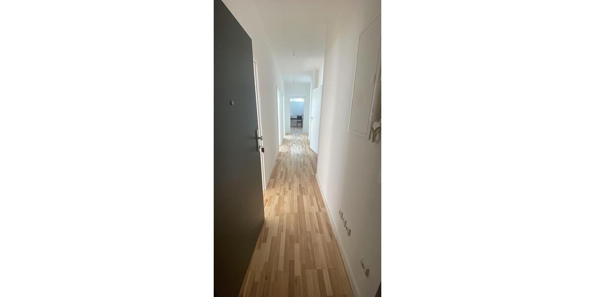 Etagenwohnung Frankfurt (Oder) - 2 Zimmer, 74 m&sup2;, 961&euro; | Angebot:24495485