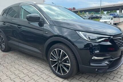 Opel Grandland (X) 20.599 km 23.900 &euro; Frankfurt (Oder) 15234