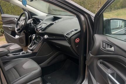 Ford Kuga 91.800 km 13.500 &euro; Rietz-Neuendorf 15848