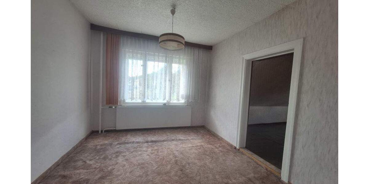 Einfamilienhaus Neuzelle - 9 Zimmer, 188 m&sup2;, 199.900&euro; | Angebot:25663571