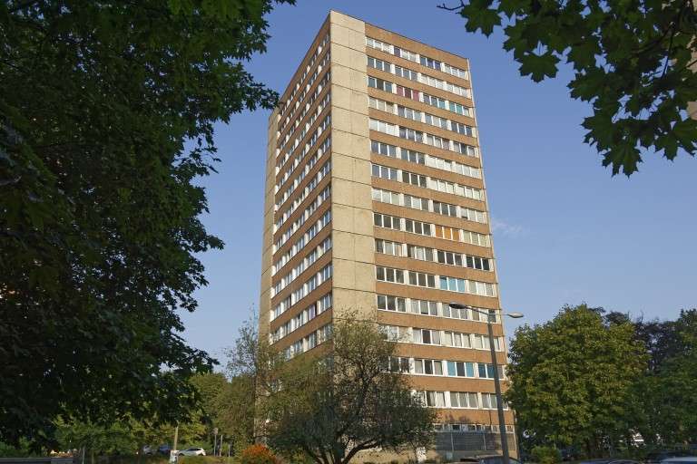Etagenwohnung Frankfurt (Oder) - 3 Zimmer, 68 m&sup2;, 420&euro; | Angebot:26097944