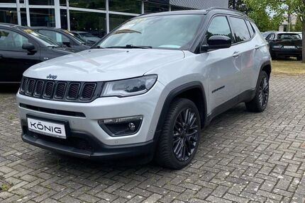Jeep Compass 31.747 km 25.999 &euro; Frankfurt (Oder) 15234