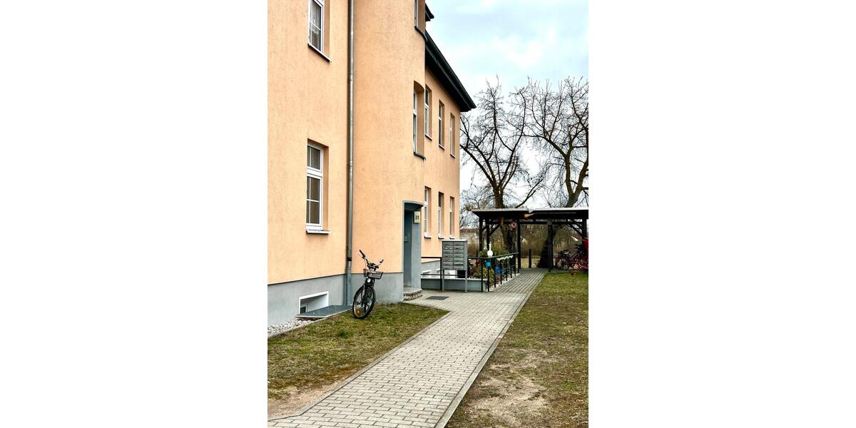 Dachgeschoßwohnung Eisenhüttenstadt - 1 Zimmer, 36 m&sup2;, 350&euro; | Angebot:25216463