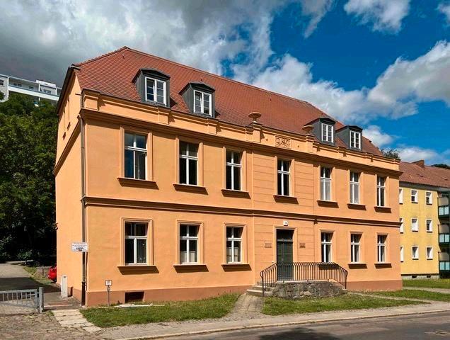 Etagenwohnung Frankfurt (Oder) - 3 Zimmer, 96 m&sup2;, 845&euro; | Angebot:25948480