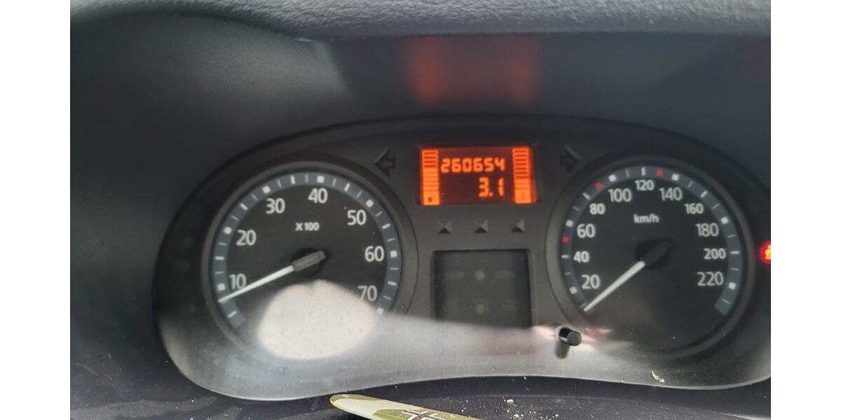 Renault Clio 260.654 km 1.250 &euro; Seelow 15306