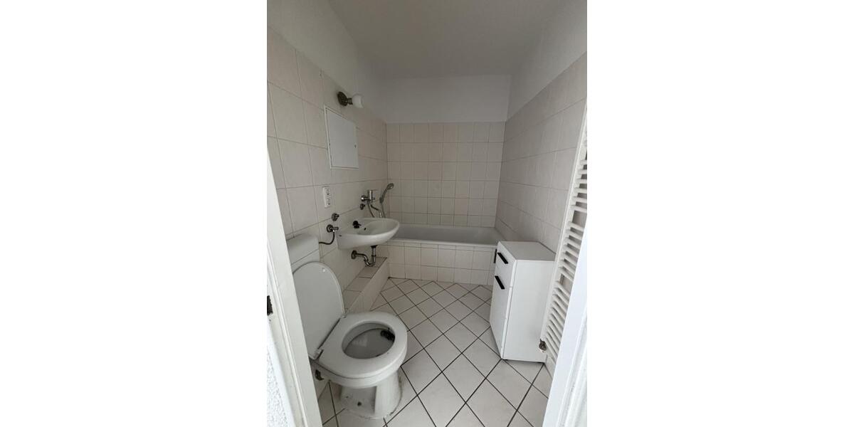 Etagenwohnung Frankfurt (Oder) - 3 Zimmer, 68 m&sup2;, 501&euro; | Angebot:26233075