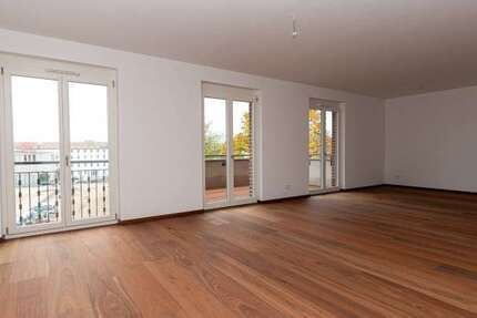 Wohnung Frankfurt (Oder) - 3 Zimmer, 119 m&sup2;, 1.553&euro; | Angebot:25041423