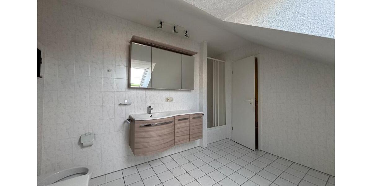 Maisonettenwohnung Eisenhüttenstadt - 3 Zimmer, 84 m&sup2;, 585&euro; | Angebot:25430311