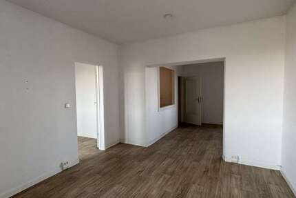 Wohnung Frankfurt (Oder) - 2 Zimmer, 53 m&sup2;, 292&euro; | Angebot:25878553