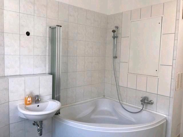 Etagenwohnung Frankfurt (Oder) - 3 Zimmer, 96 m&sup2;, 845&euro; | Angebot:25948480