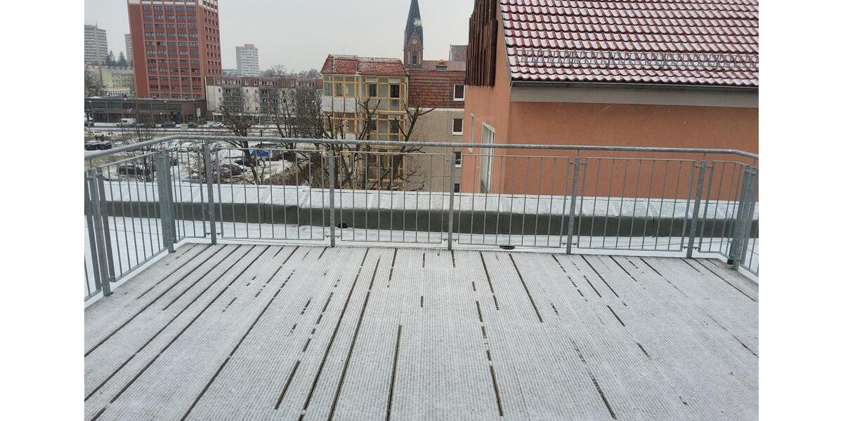 Etagenwohnung Frankfurt (Oder) - 3 Zimmer, 93 m&sup2;, 858&euro; | Angebot:25362531