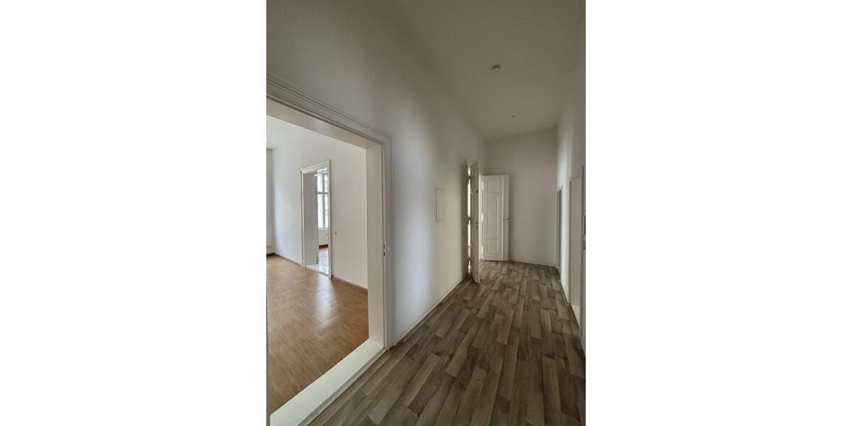 Etagenwohnung Frankfurt (Oder) - 2 Zimmer, 71 m&sup2;, 558&euro; | Angebot:25654517