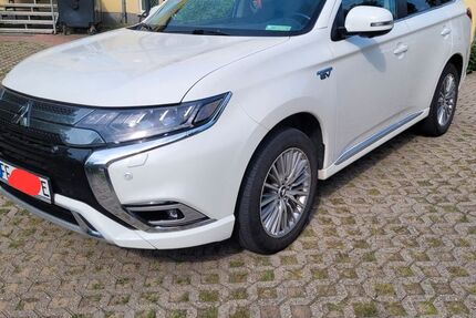 Mitsubishi Outlander 42.000 km 24.990 &euro; Frankfurt/Oder 15234