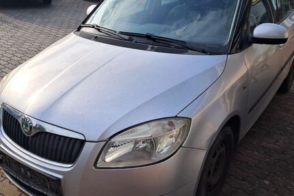 Skoda Fabia 67.000 km 3.999 &euro; Vierlinden OT Diedersdorf 15306