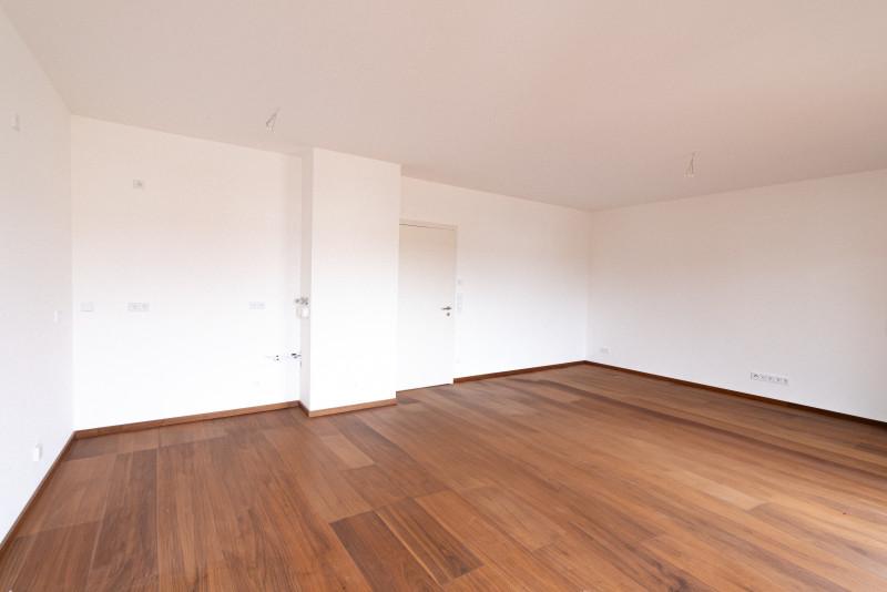 Etagenwohnung Frankfurt (Oder) - 2 Zimmer, 81 m&sup2;, 1.135&euro; | Angebot:25323154