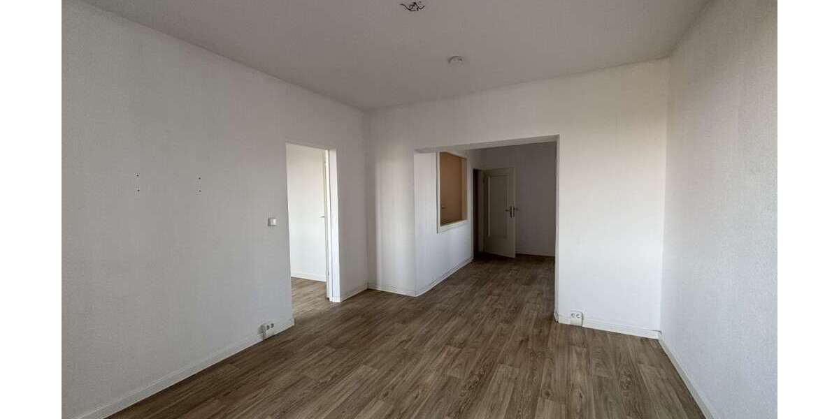 Etagenwohnung Frankfurt (Oder) - 2 Zimmer, 53 m&sup2;, 292&euro; | Angebot:25878553