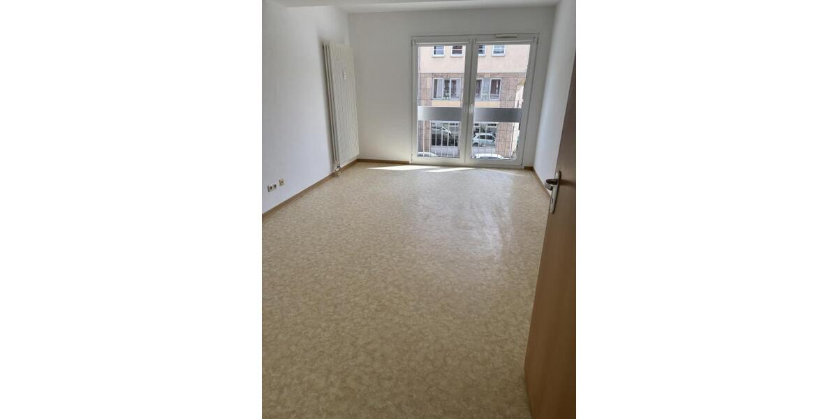 Etagenwohnung Frankfurt (Oder) - 2 Zimmer, 71 m&sup2;, 558&euro; | Angebot:25962670