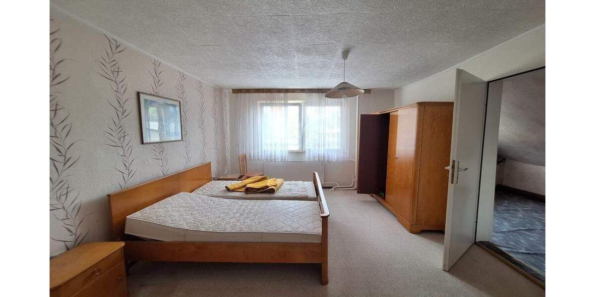 Einfamilienhaus Neuzelle - 9 Zimmer, 188 m&sup2;, 199.900&euro; | Angebot:25663571