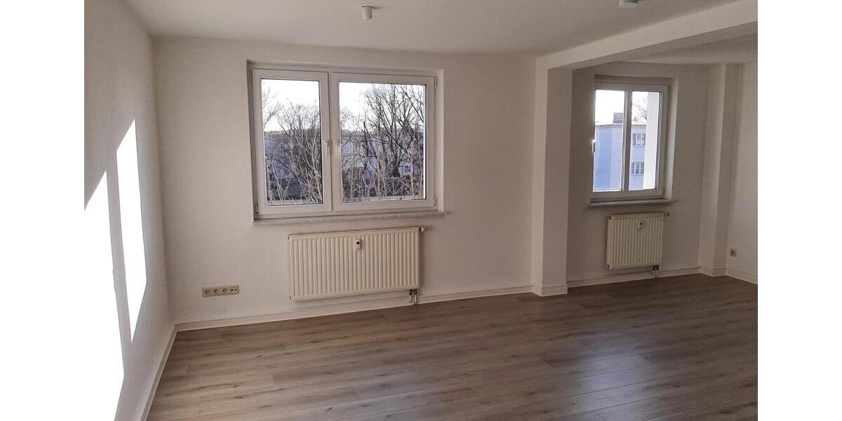 Maisonettenwohnung Eisenhüttenstadt - 3 Zimmer, 84 m&sup2;, 585&euro; | Angebot:25430311