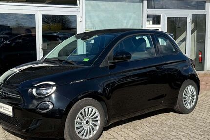 Fiat 500e 6.176 km 22.999 &euro; Eisenhüttenstadt 15890