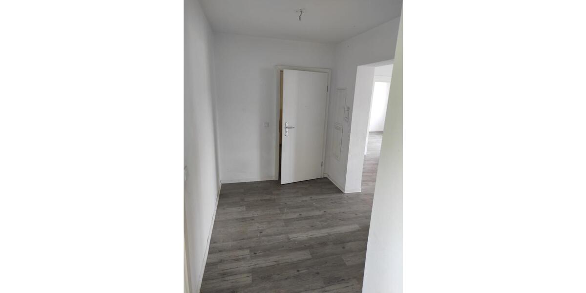 Etagenwohnung Neuzelle - 4 Zimmer, 102 m&sup2;, 765&euro; | Angebot:26045366