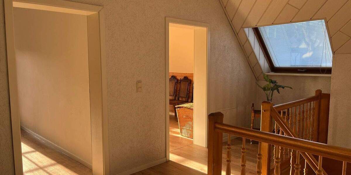 Einfamilienhaus Lawitz - 9 Zimmer, 303 m&sup2;, 365.000&euro; | Angebot:25834746