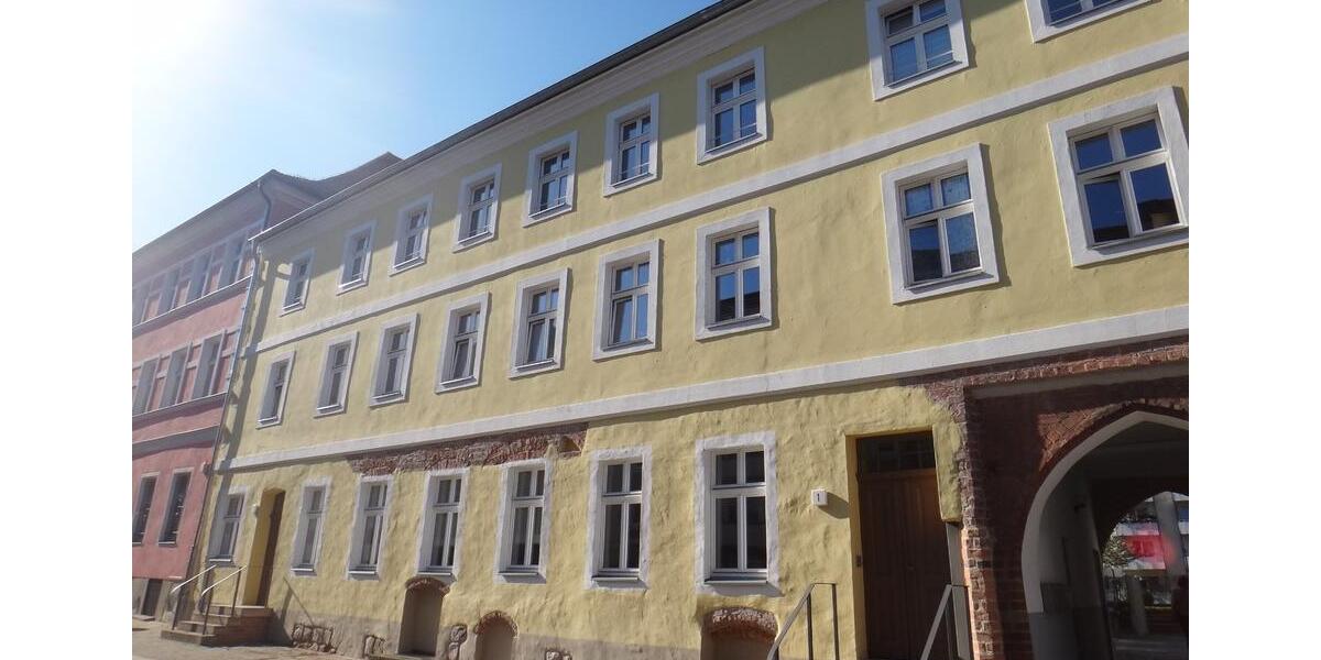 Etagenwohnung Frankfurt (Oder) - 3 Zimmer, 82 m&sup2;, 656&euro; | Angebot:22477396