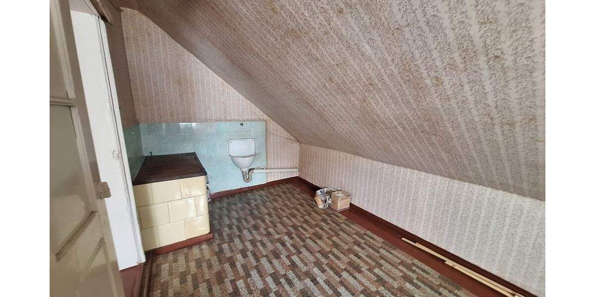 Einfamilienhaus Neuzelle - 9 Zimmer, 188 m&sup2;, 199.900&euro; | Angebot:25663571