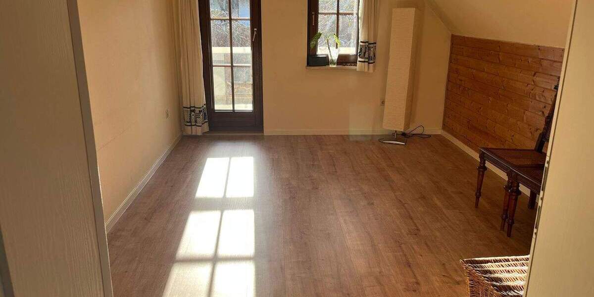 Einfamilienhaus Lawitz - 9 Zimmer, 303 m&sup2;, 365.000&euro; | Angebot:25834746