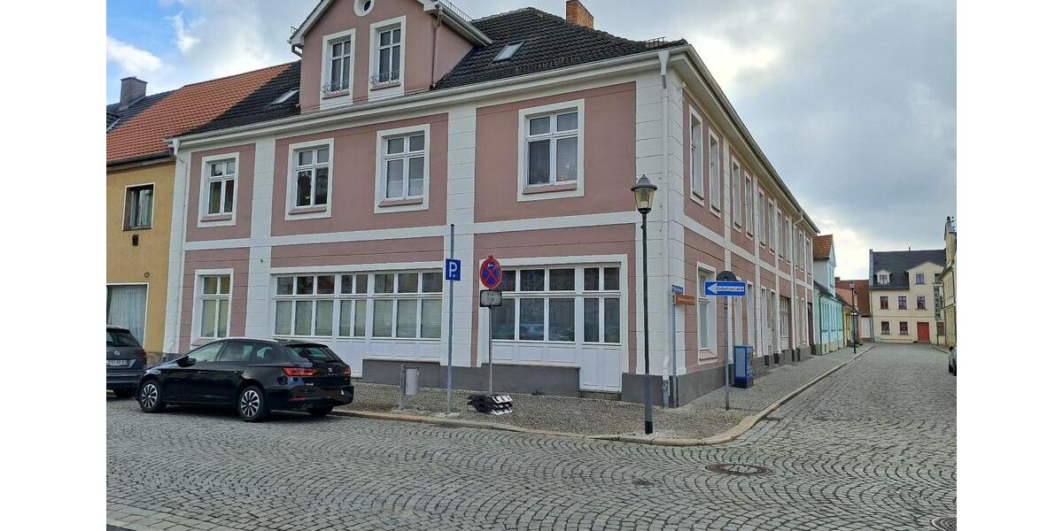 Etagenwohnung Eisenhüttenstadt - 3 Zimmer, 75 m&sup2;, 525&euro; | Angebot:23721570