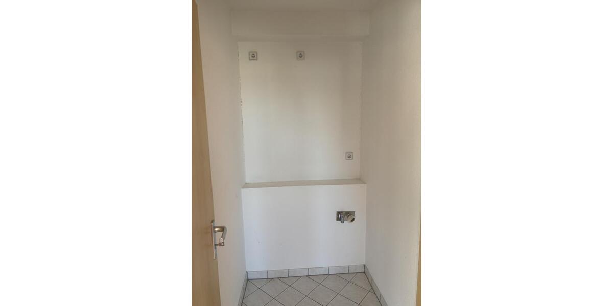 Etagenwohnung Frankfurt (Oder) - 2 Zimmer, 66 m&sup2;, 518&euro; | Angebot:22713985