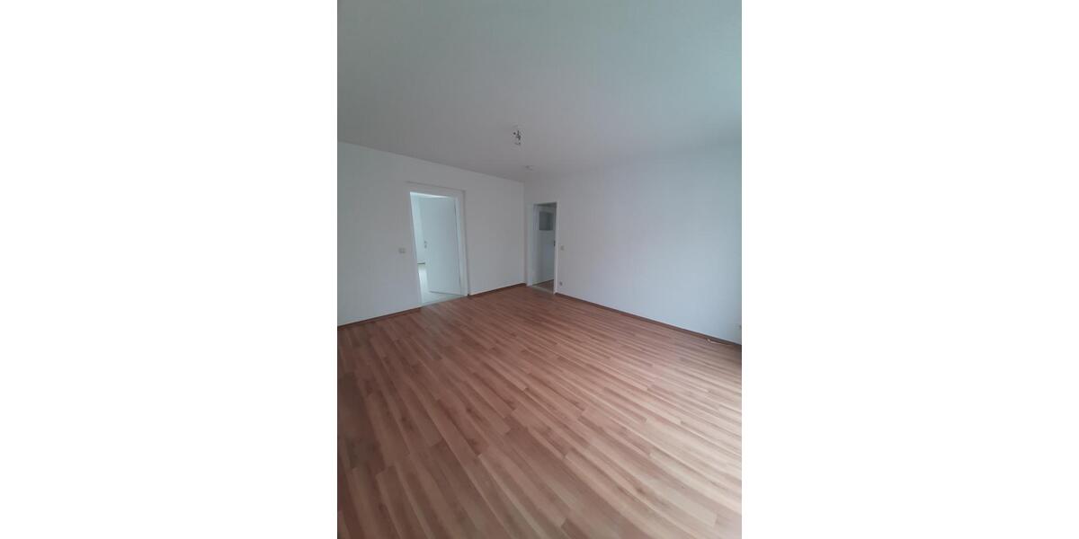Etagenwohnung Frankfurt (Oder) - 2 Zimmer, 50 m&sup2;, 340&euro; | Angebot:26235653