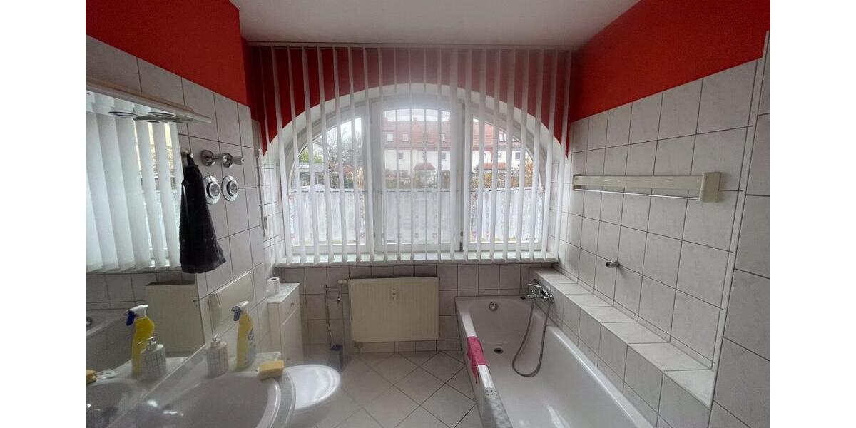 Hochparterre Frankfurt (Oder) - 4 Zimmer, 121 m&sup2;, 295.000&euro; | Angebot:25929448