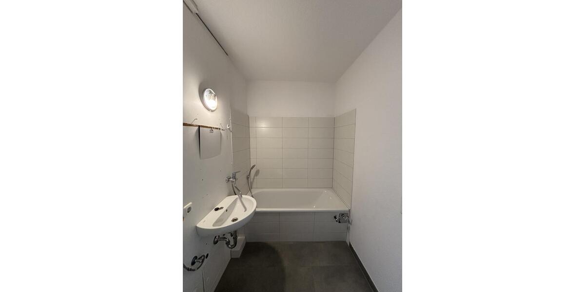 Etagenwohnung Frankfurt (Oder) - 3 Zimmer, 70 m&sup2;, 344&euro; | Angebot:25920199