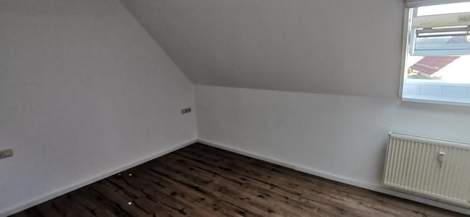Dachgeschoßwohnung Lebus - 2 Zimmer, 55 m&sup2;, 335&euro; | Angebot:25917837
