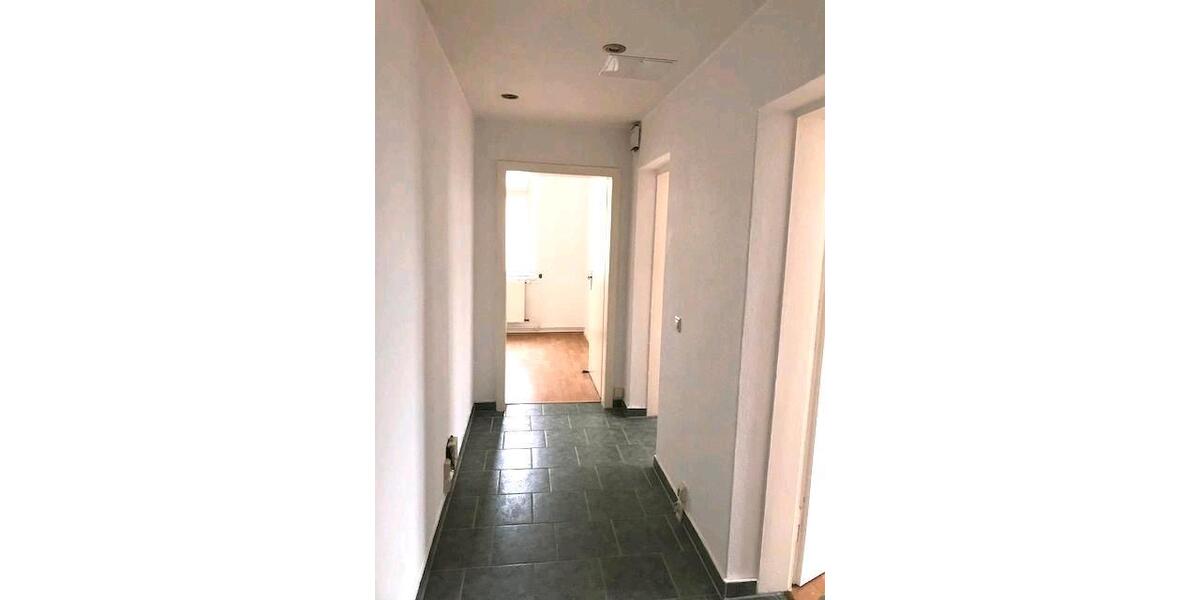 Etagenwohnung Frankfurt (Oder) - 3 Zimmer, 96 m&sup2;, 845&euro; | Angebot:25948480