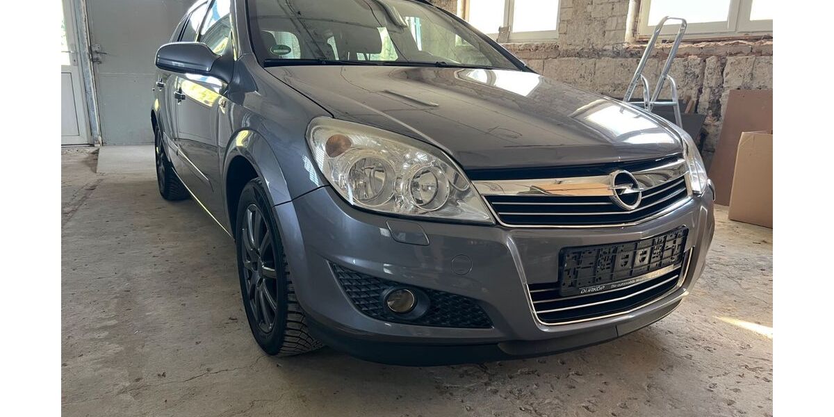 Opel Astra 223.538 km 2.700 &euro; Beeskow 15848