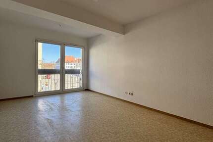 Wohnung Frankfurt (Oder) - 2 Zimmer, 71 m&sup2;, 557&euro; | Angebot:25815379