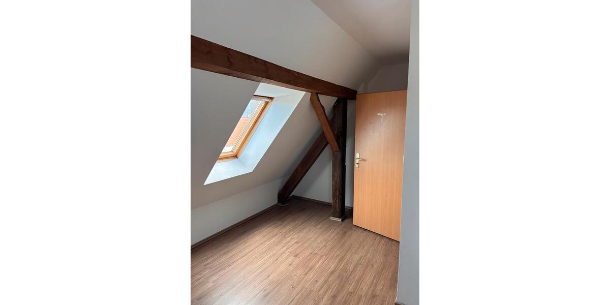 Dachgeschoßwohnung Lebus - 3 Zimmer, 73 m&sup2;, 550&euro; | Angebot:26023835