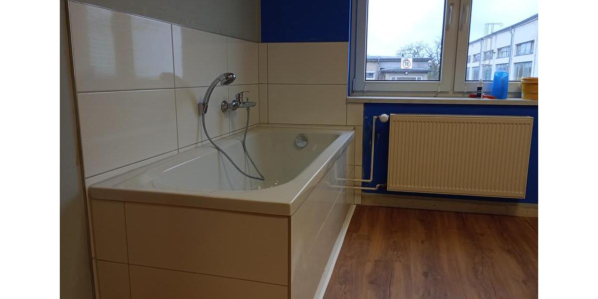 Doppelhaushälfte Eisenhüttenstadt - 8 Zimmer, 200 m&sup2;, 1.800&euro; | Angebot:26610220