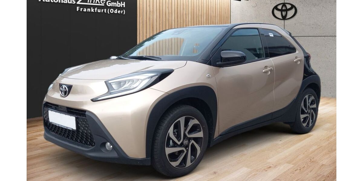 Toyota Aygo (X) 15.000 km 16.990 &euro; Frankfurt(Oder) 15236