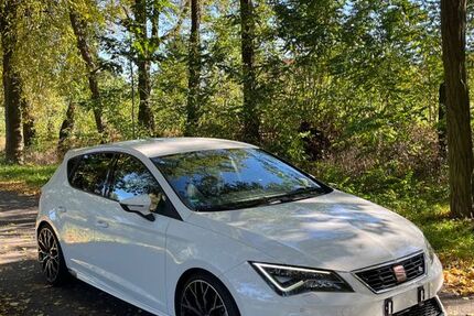 Seat Leon 93.000 km 12.900 &euro; Frankfurt (Oder) 15230