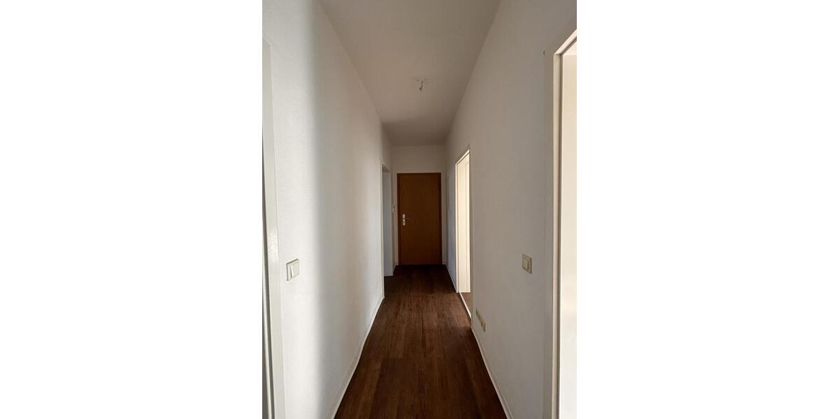 Erdgeschoßwohnung Eisenhüttenstadt - 3 Zimmer, 64 m&sup2;, 403&euro; | Angebot:25367974