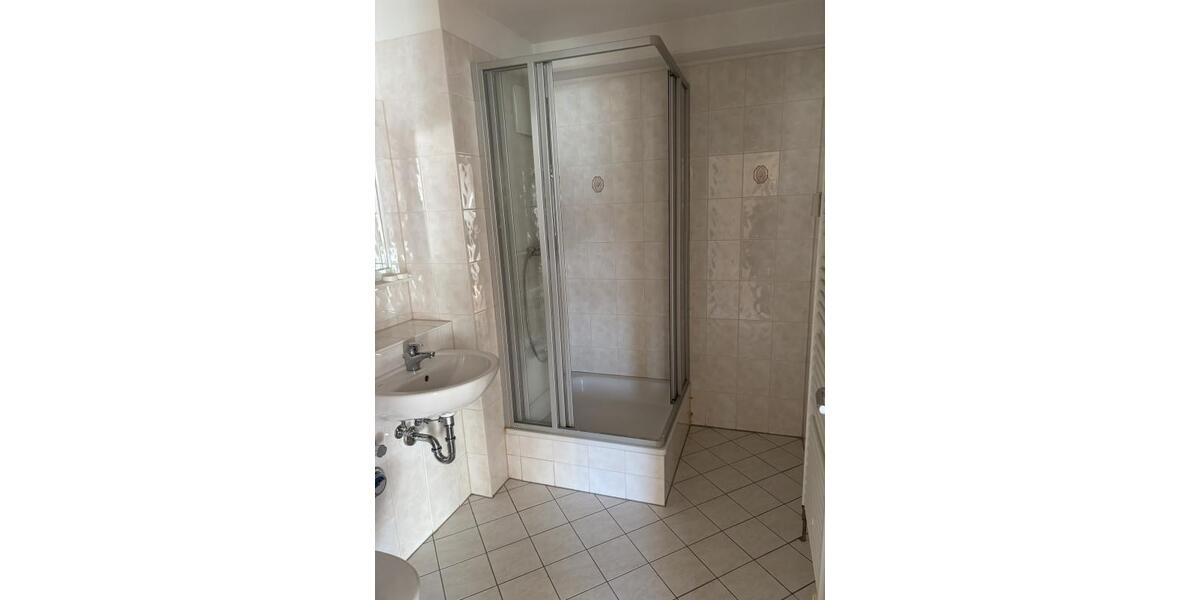 Etagenwohnung Frankfurt (Oder) - 2 Zimmer, 66 m&sup2;, 518&euro; | Angebot:22713985