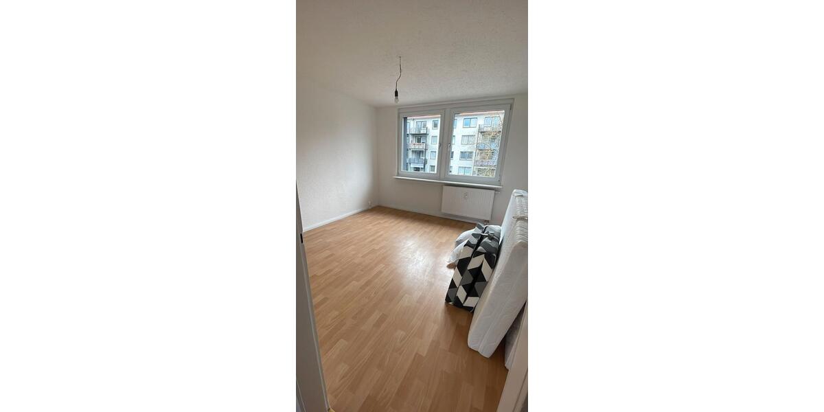 Etagenwohnung Frankfurt (Oder) Booßen - 3 Zimmer, 56 m&sup2;, 577&euro; | Angebot:25323163