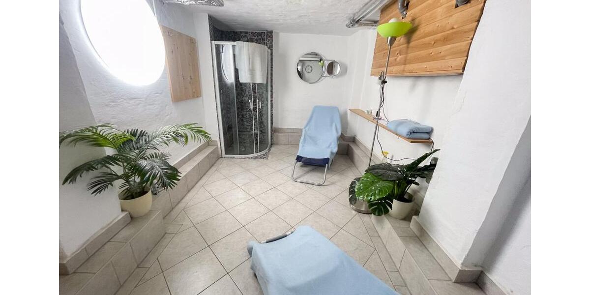 Hochparterre Frankfurt (Oder) - 4 Zimmer, 121 m&sup2;, 295.000&euro; | Angebot:25929448