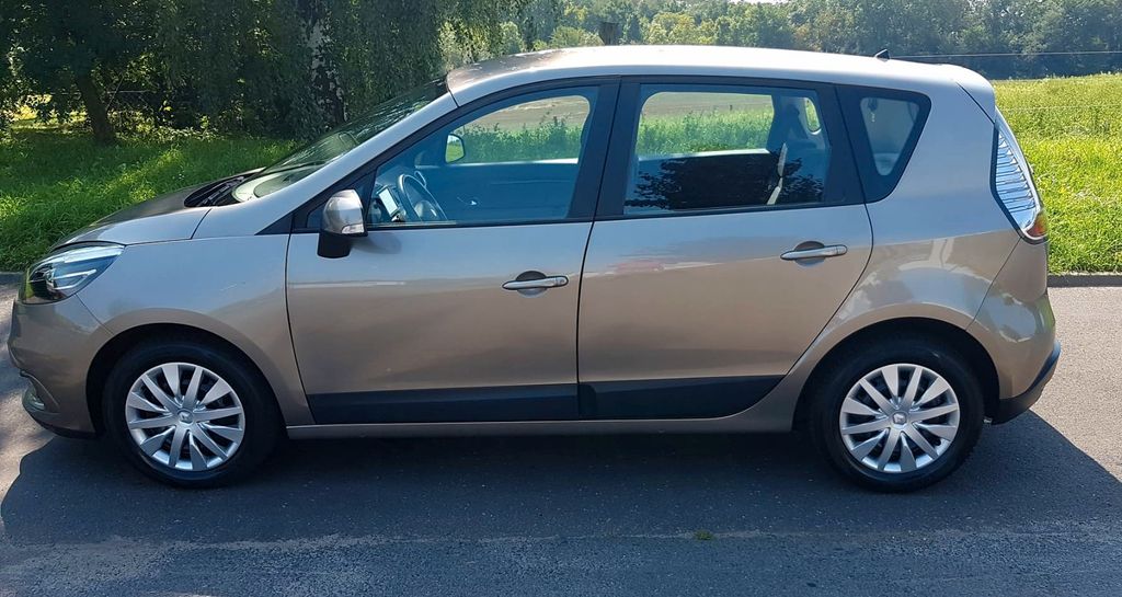 Renault Scenic 64.464 km 9.450 &euro; Frankfurt (Oder) 15234